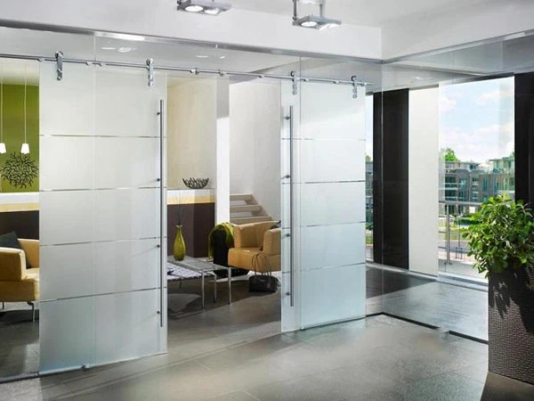 Đừng mua bản lề cửa kính cường lực nếu chưa biết 5 điều này!